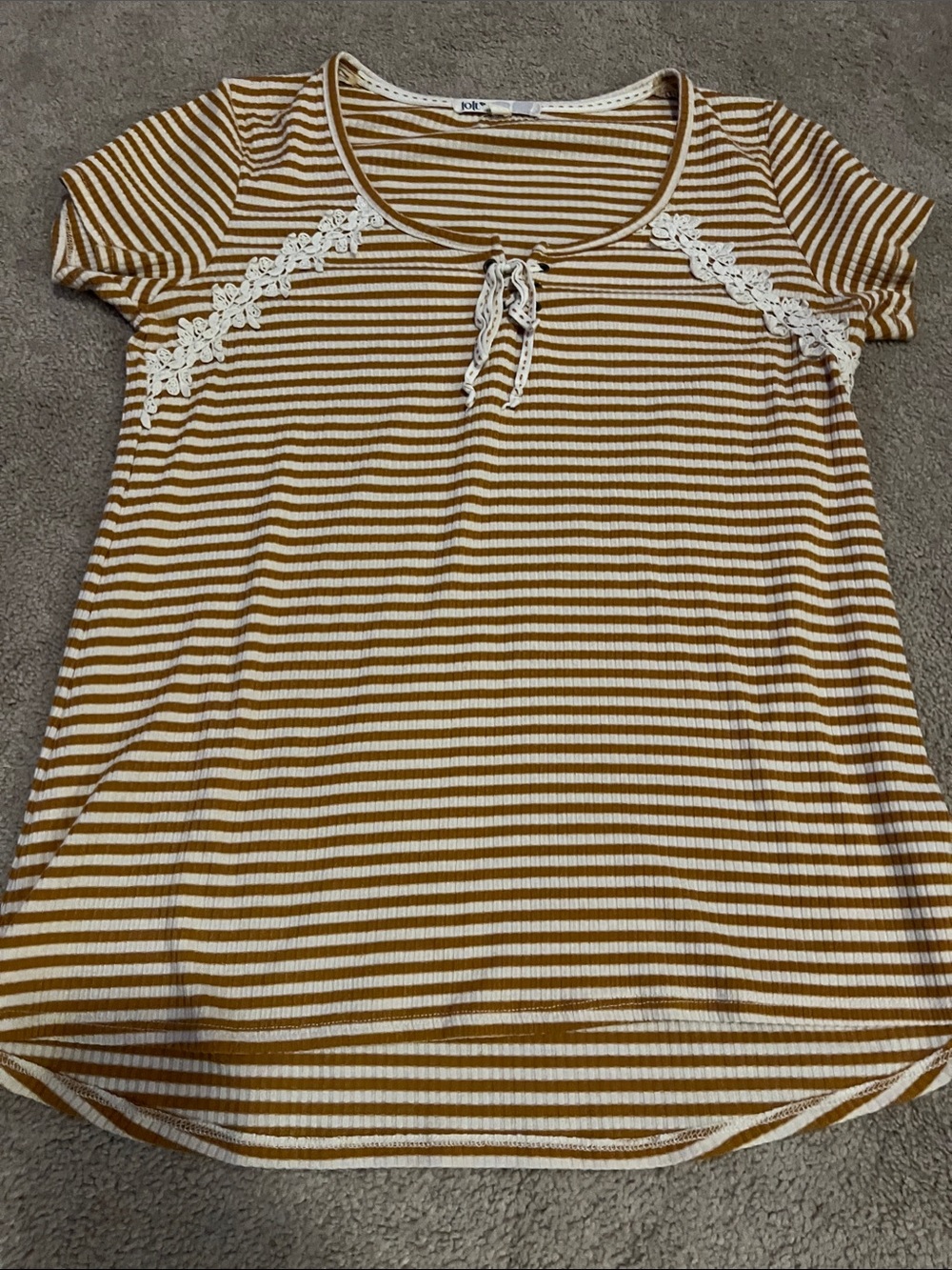 Jolt Bohemian Striped Top with Lace Trim-size Medium, EUC *like new*